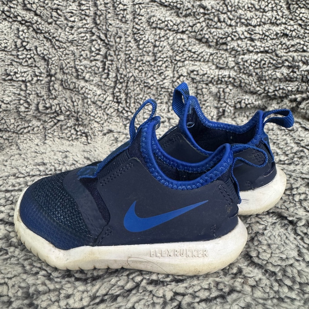 Nike toddler Navy Blue Flex Runner Sneakers